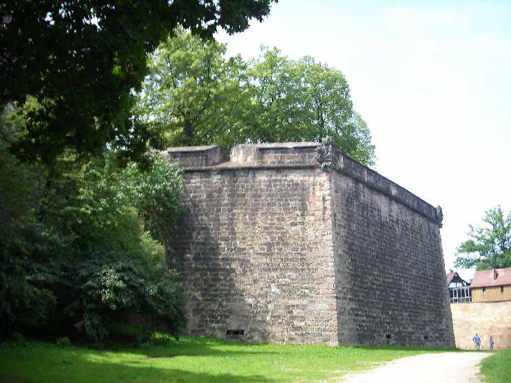 Im Burggraben nahe der Vestnertorbastei (Juli 2009)