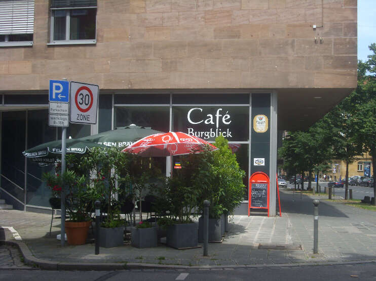 Caf Burgblick an der Ecke Frommannstrae / Bucher Strae (September 2009)
