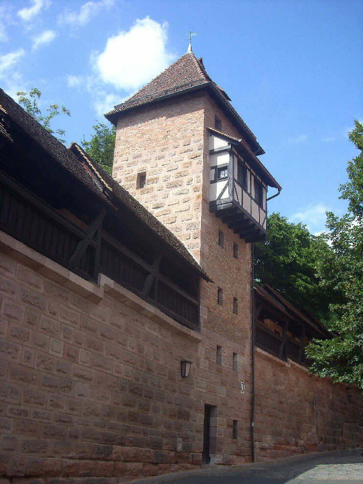 Turm Grnes I, Neutormauer (August 2013)
