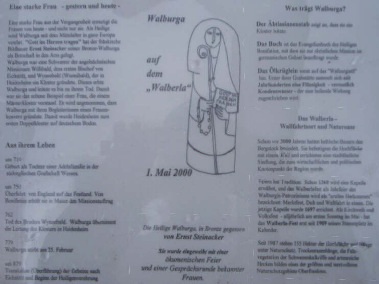 Informationstafel bei der Walburgiskapelle (August 2014)