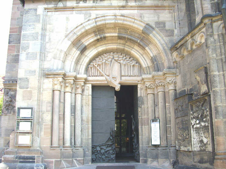 Kirchenportal St. Sebald (September 2009)