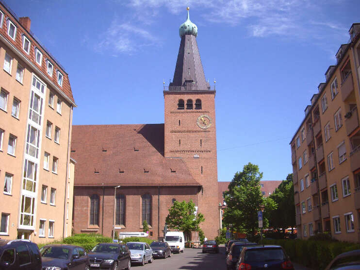 Friedenskirche, von der Inneren Hallerstraße aus gesehen  (Mai 2013)