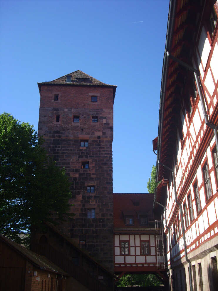 Wasserturm und Weinstadel (Mai 2013)
