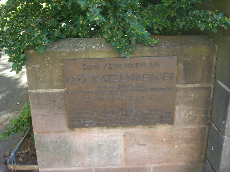 Leo-Katzenberger-Gedenkstein (Mai 2013)