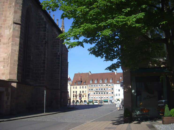 Blick bei der Frauenkirche vom Obstmarkt zum Hauptmarkt (Mai 2013) 