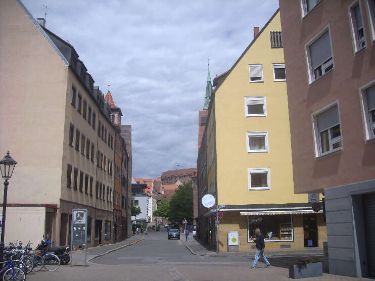 Winklerstraße bei der Einmündung der Tuchgasse (Juli 2016)