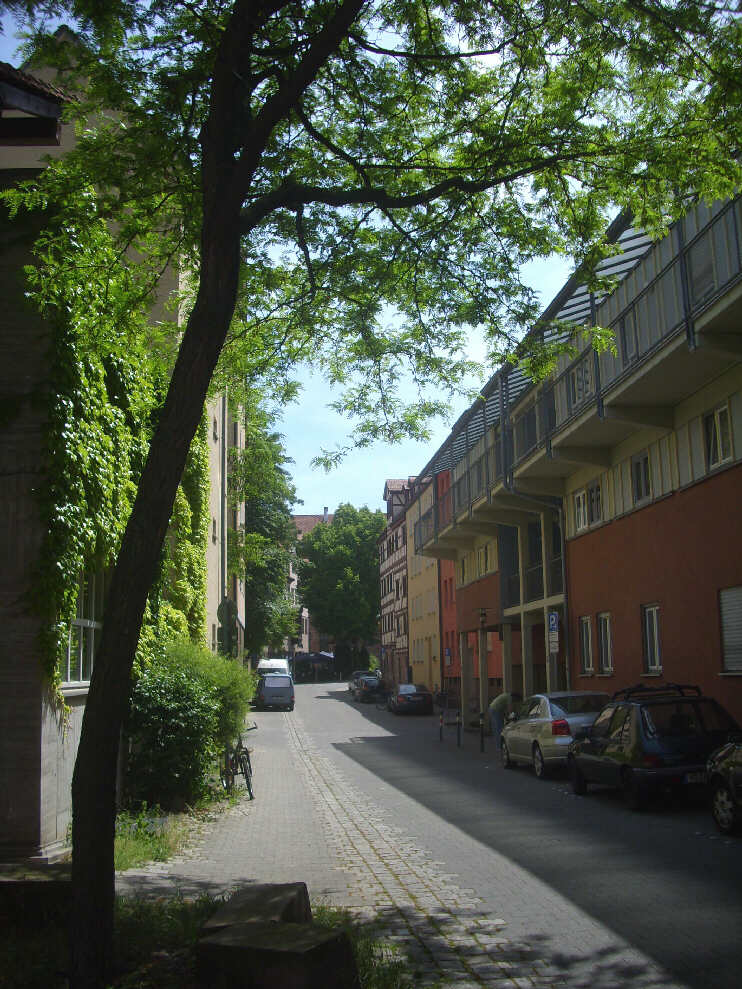 Mittlere Kreuzgasse, Blickrichtung Unschlittplatz (Mai 2014)