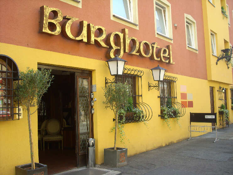 «Burghotel», Lammsgasse 3 (Juni 2012)