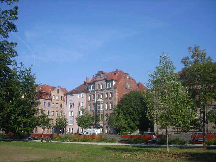 Archivpark, Blickrichtung Archivstraße (August 2015)
