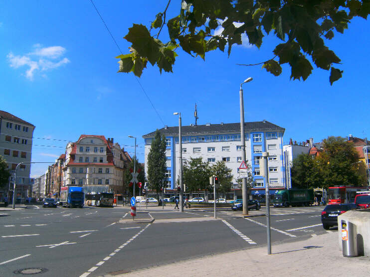 Friedrich-Ebert-Platz, Blick nach Westen (August 2017)