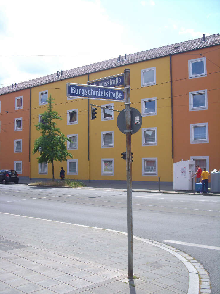 Einmündung der Burgschmietgasse in die Johannisstraße (Juni 2012)