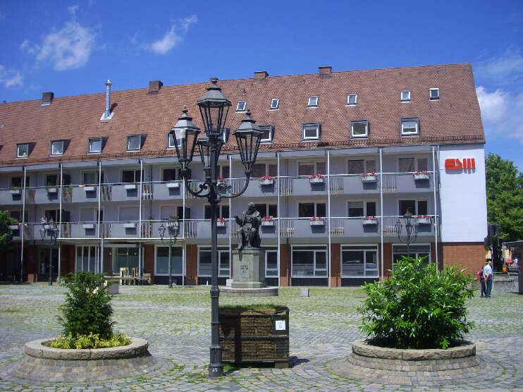 Hans-Sachs-Platz (Mai 2013)
