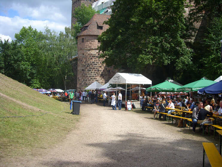 Fränkisches Bierfest im Burggraben 2011