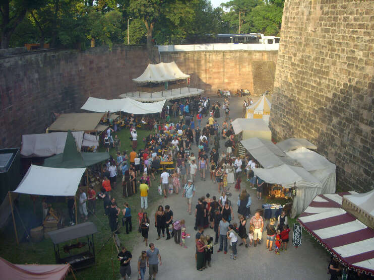 Diese Aufnahme zeigt das Burggrabenfest, ein mittelalterliches Ritterfest (September 2013)