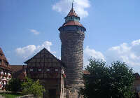 Kaiserburg - Äußerer Burghof mit Sinwellturm