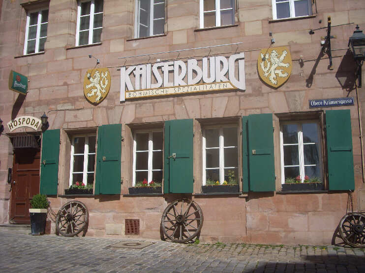 Spezialitäten-Restaurant «KAISERBURG» in der Oberen Krämersgasse (September 2015)