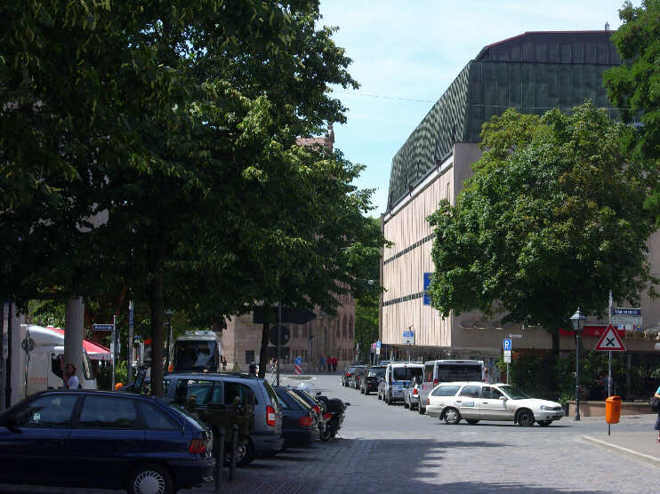 Waaggasse kurz vor der Kreuzung der Winklerstraße, Blickrichtung Augustinerstraße (September 2009)