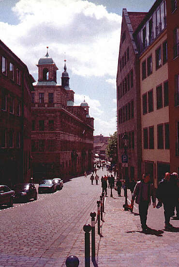 Altes Rathaus - Blickrichtung Hauptmarkt (Mai 2003)