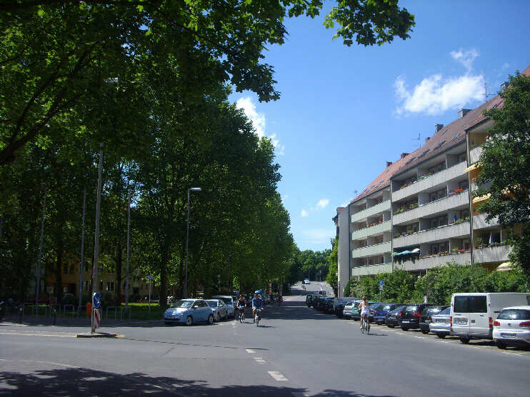 Maxplatz, Blickrichtung Hallertor (Juni 2013)