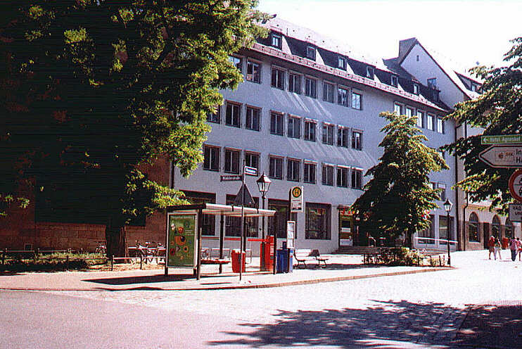 Bushaltestelle «Hauptmarkt» an der Ecke Waaggasse / Winklerstraße (Aufnahmedatum: unbekannt)